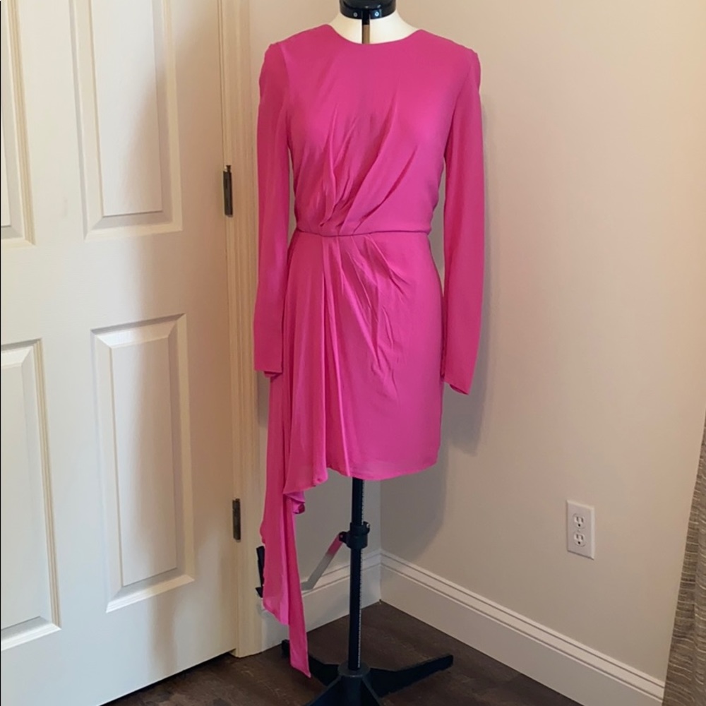 • Bardot • NWT pink long sleeved dress size US 8